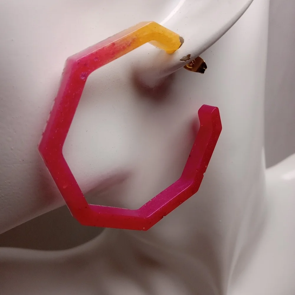 Pink and Orange Geometric Hoop Earrings - Picture 3 of 3